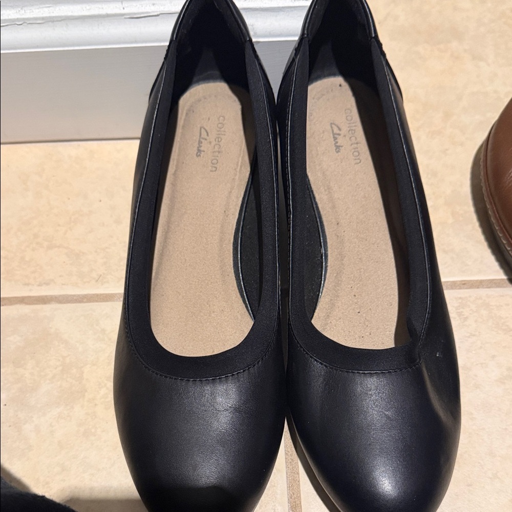 Clarks Women's Classic Black Flats